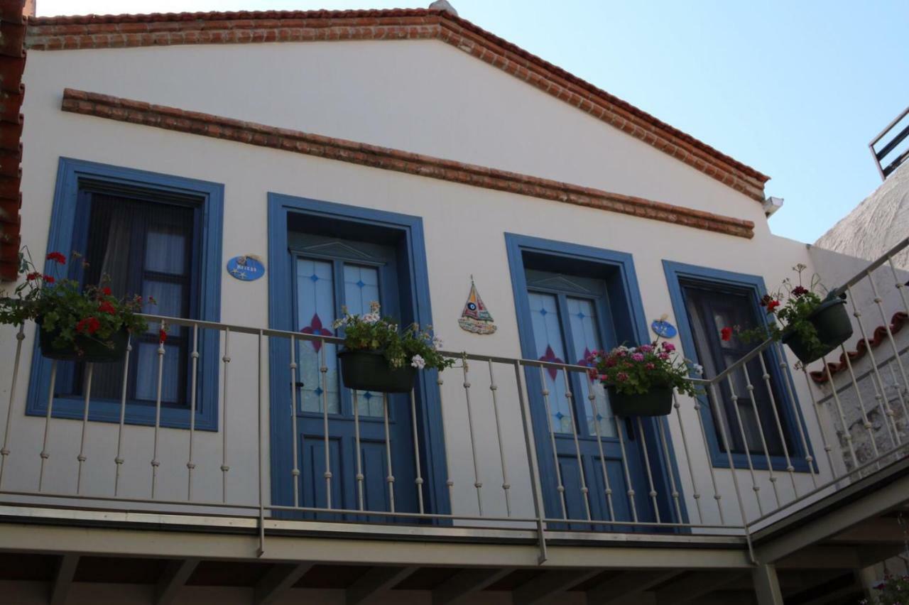 Gizemli Konak Ayvalı Esterno foto